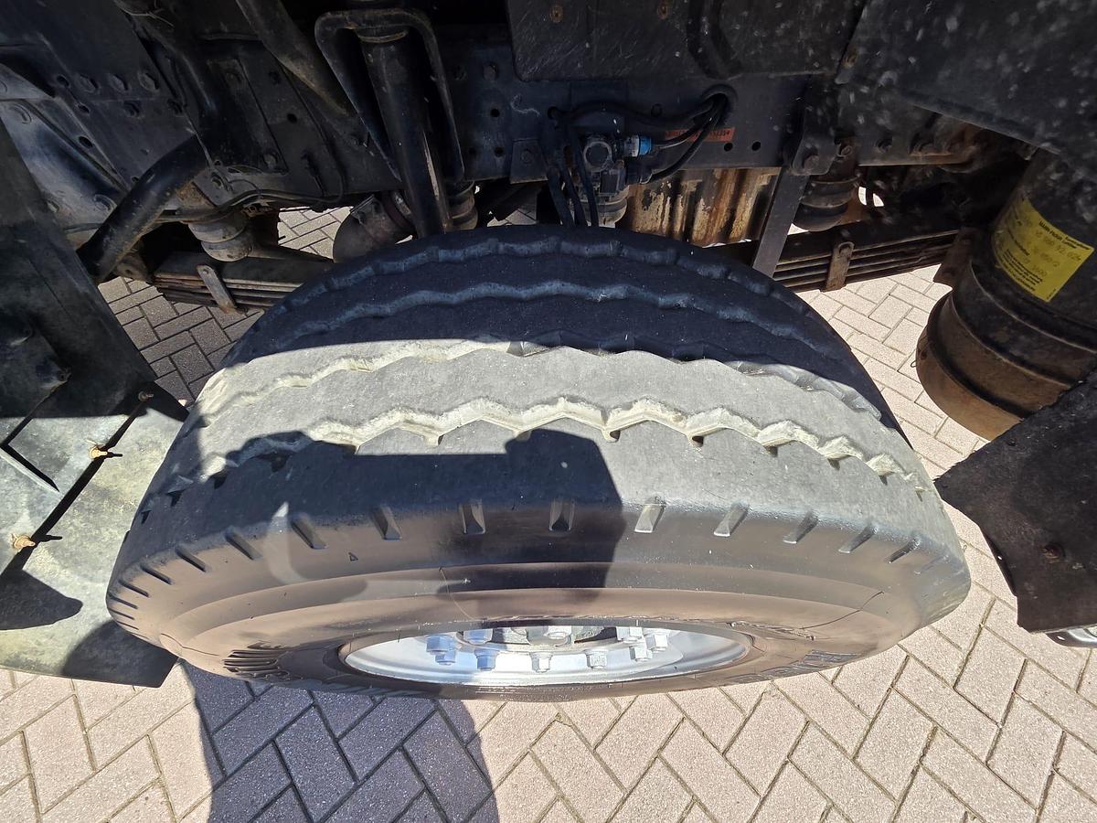 Used 1993 MAN 26.362 6x4 commander , full spring, EUR2 , CRANE