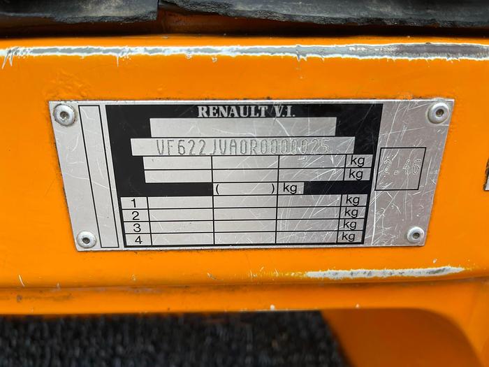 Used 1999 RENAULT PREMIUM 385 6X2 EUR2 10 tyres