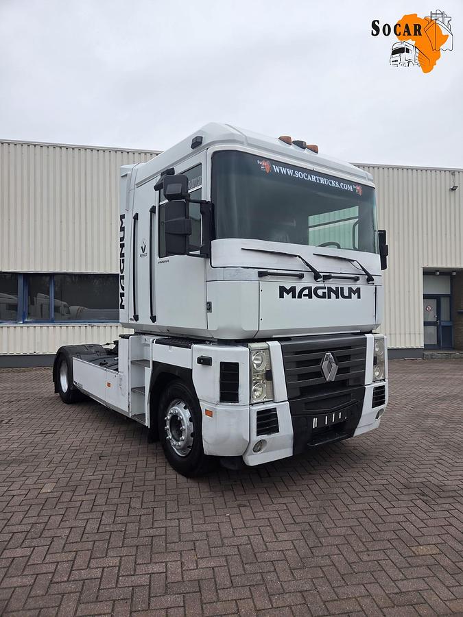 Used 2004 Renault  Magnum 480, mack engine