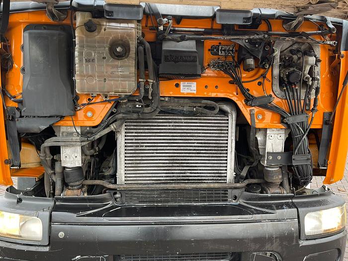 Used 1999 RENAULT PREMIUM 385 6X2 EUR2 10 tyres