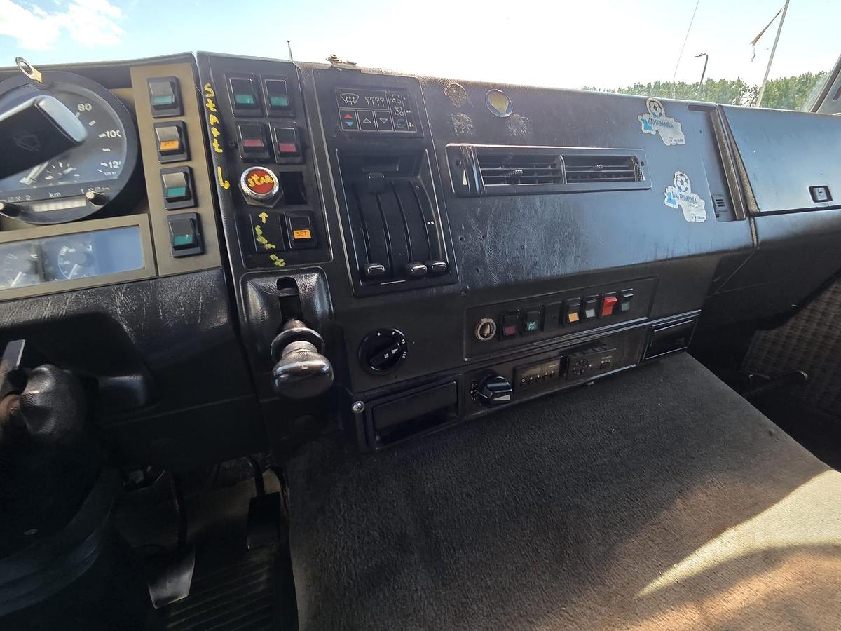 Used 1993 MAN 26.362 6x4 commander , full spring, EUR2 , CRANE