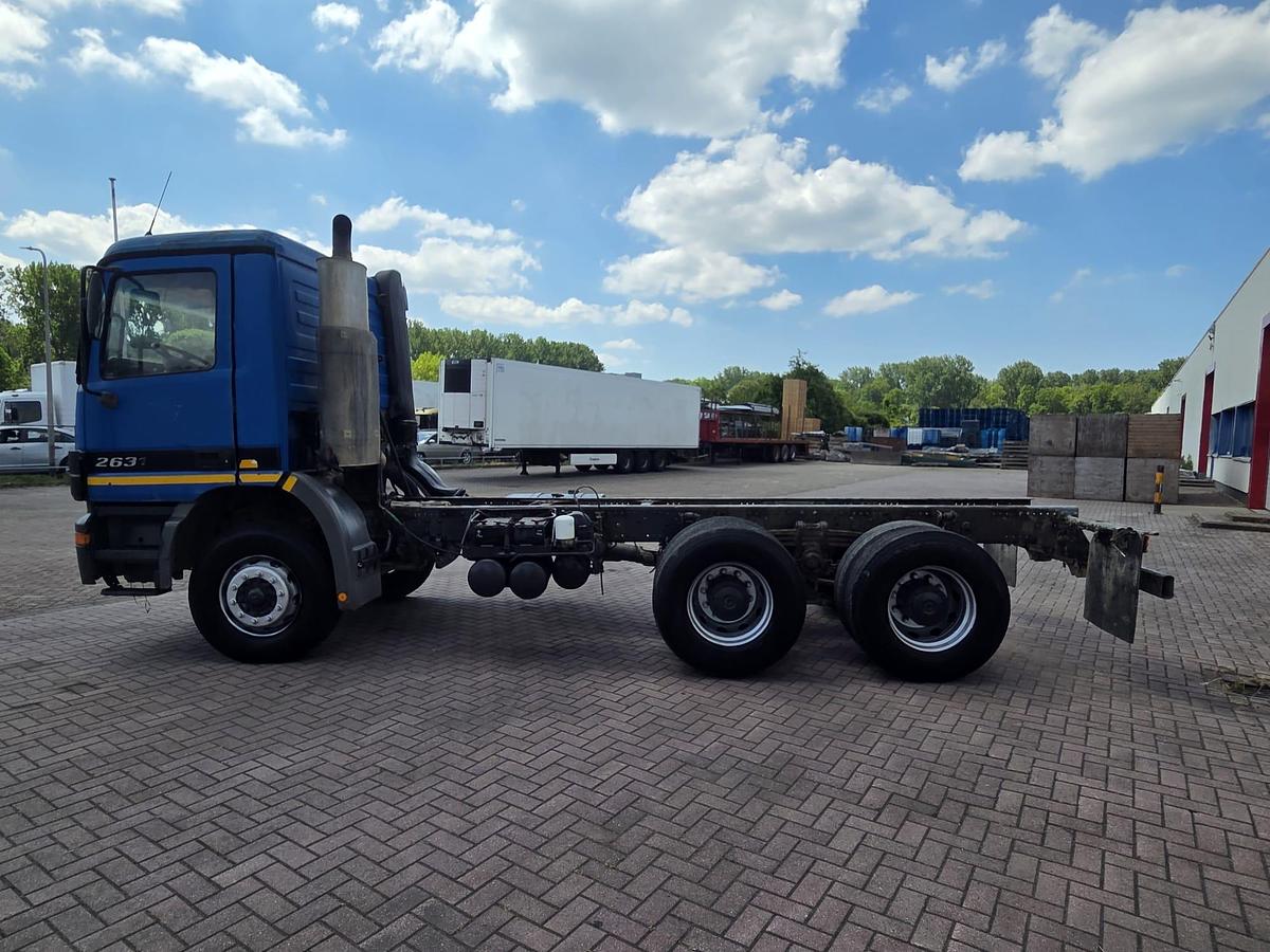 Used 2002 MERCEDES 2631 6x4 full steel