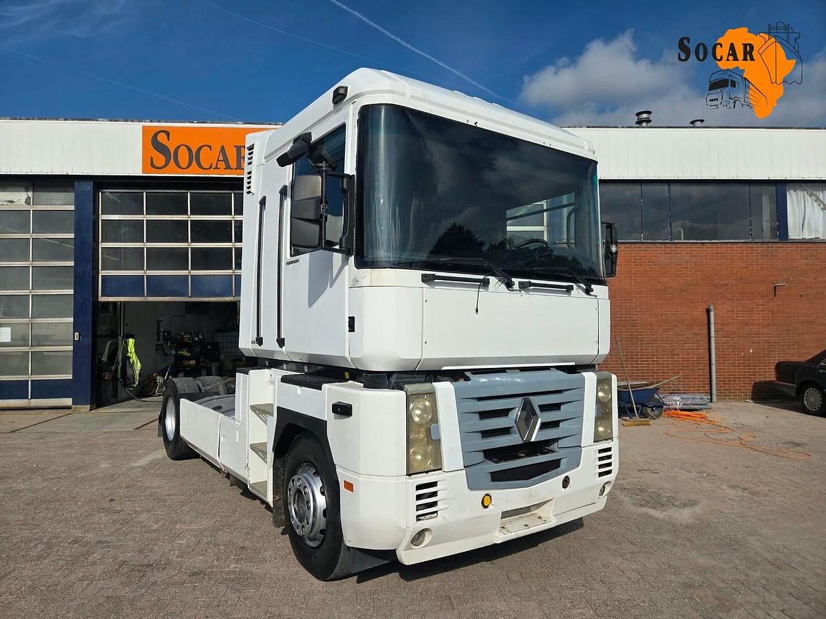 Used 2002 RENAULT MAGNUM 480, manual gear, eur3