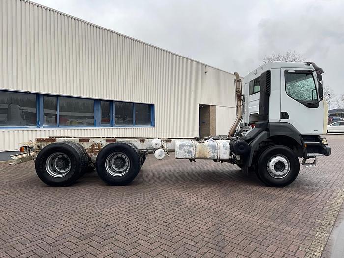 Used 1999 RENAULT KERAX 300 6x4, eur 2 , full steel