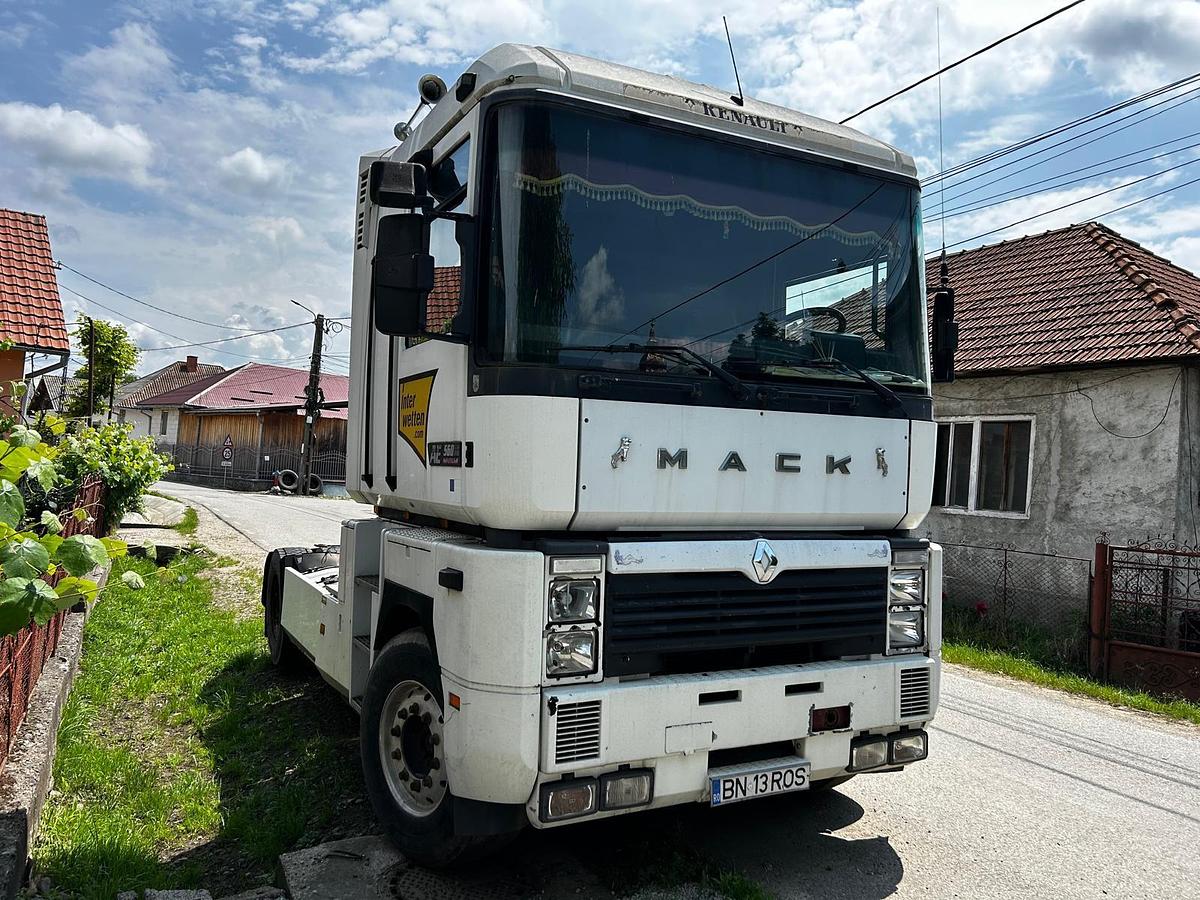 Used 1995 RENAULT MAGNUM 560 V8
