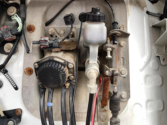 Used 1999 RENAULT KERAX 300 6x4, eur 2 , full steel