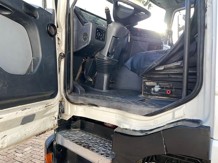 Used 1999 Mercedes Actros 4140 8x4 chassis /full steel/ 13 tons axel /manual gear
