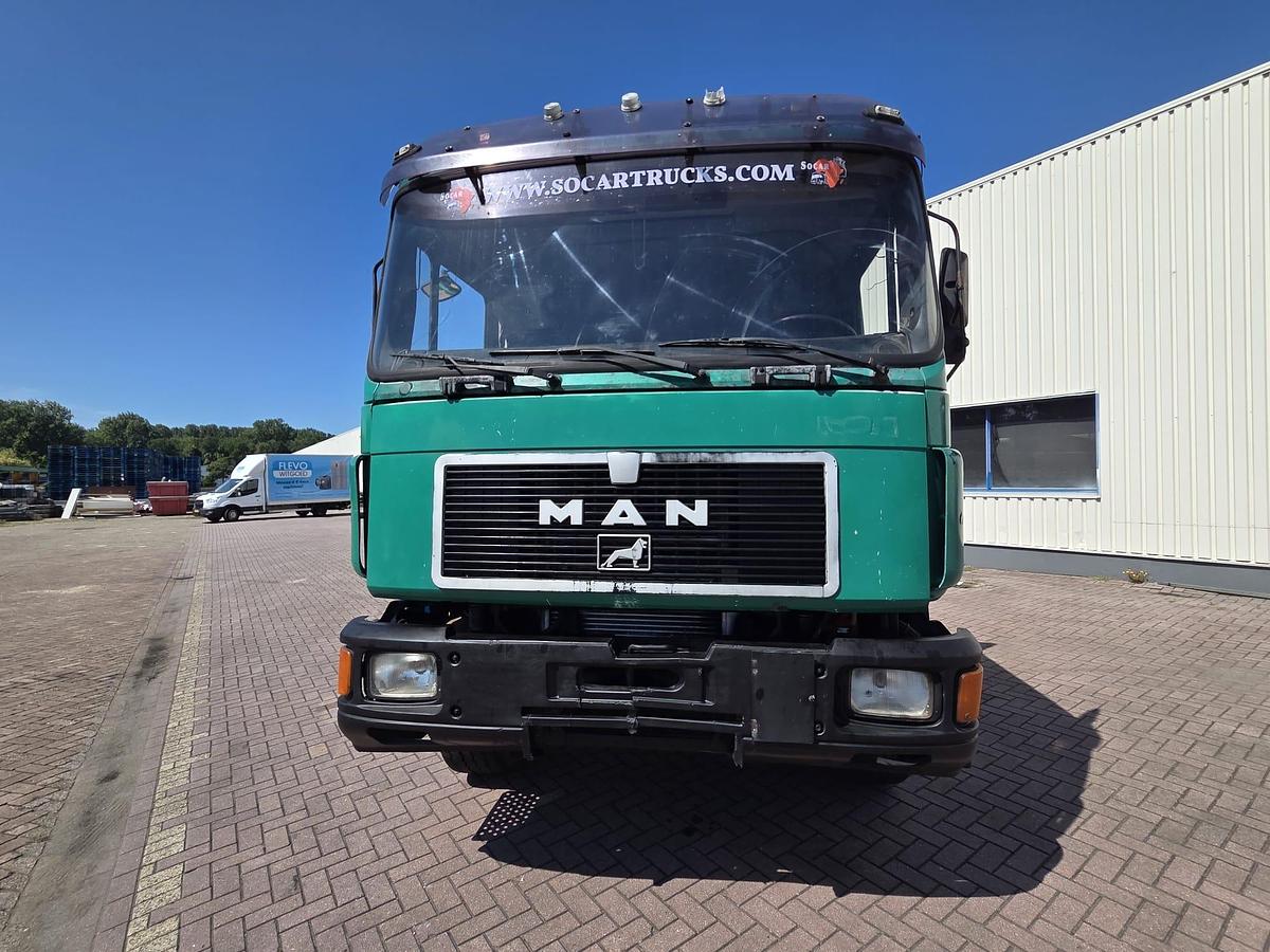 Used 1993 MAN 26.362 6x4 commander , full spring, EUR2 , CRANE