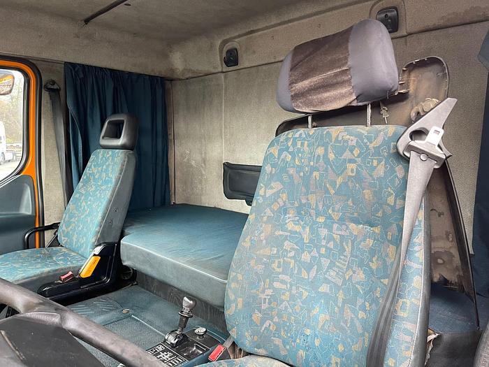 Used 1999 RENAULT PREMIUM 385 6X2 EUR2 10 tyres