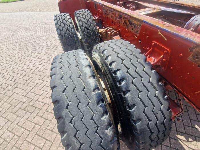 Used 1991 Renault R385 / R357 6x4 chassis full steel