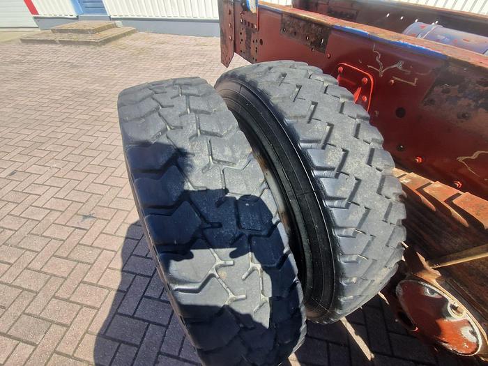 Used 1991 Renault R385 / R357 6x4 chassis full steel