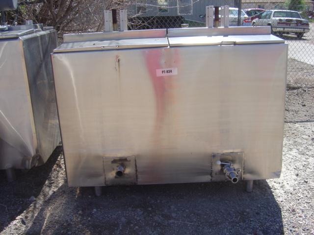 Used 300 GALLON MIX TANK.  CB