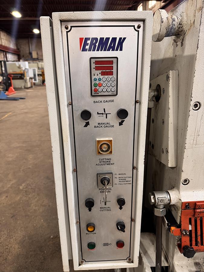 Used 1/4" X 10', ERMAK, HYDRAULIC SHEAR