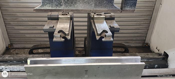 Used 253 Ton x 10’, TRUMPF, TRUBEND 5230, CNC HYDRAULIC PRESS BRAKE - 2014