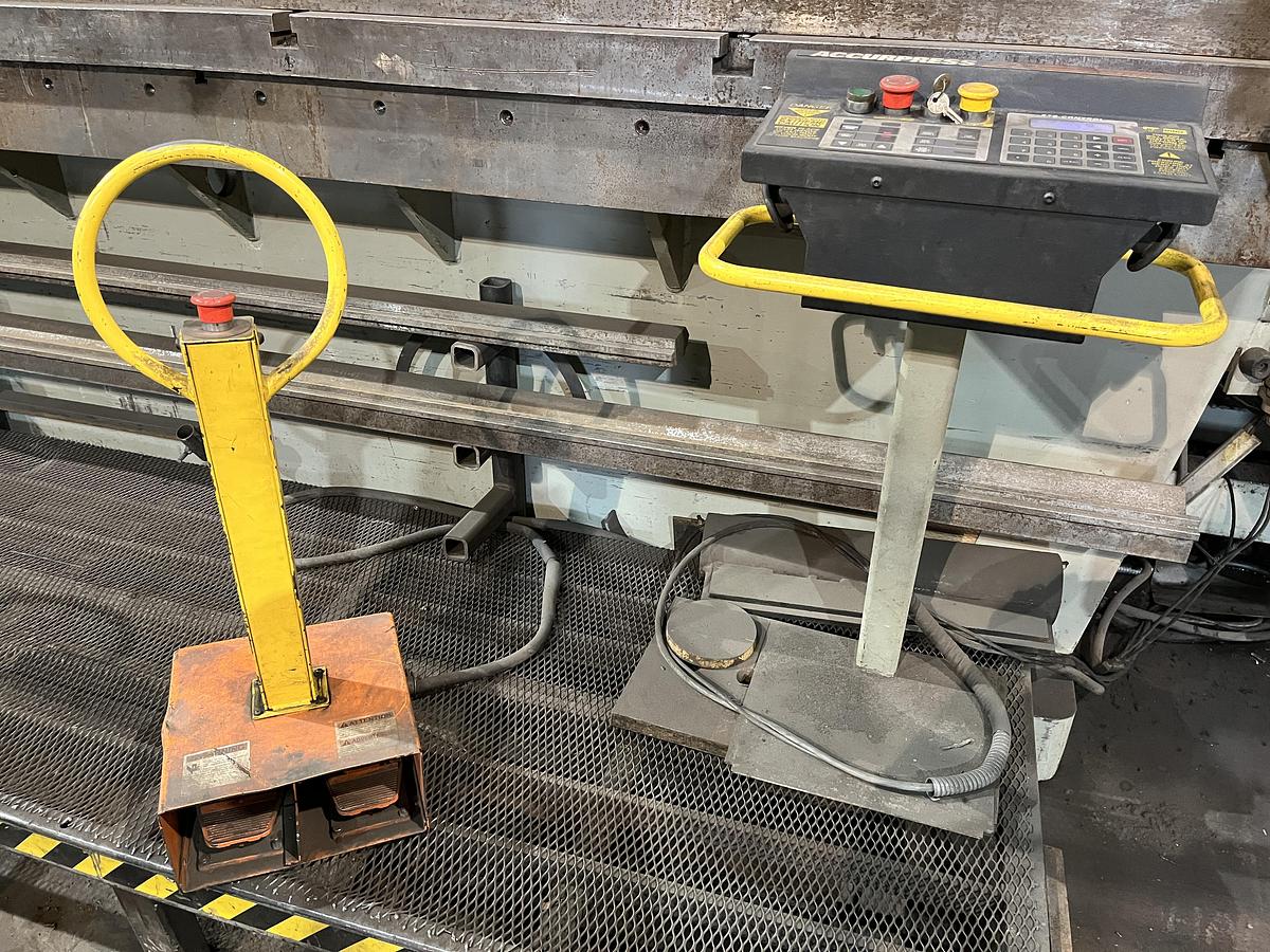 Used ACCURPRESS 600 TON X 16' CNC PRESS BRAKE -2016