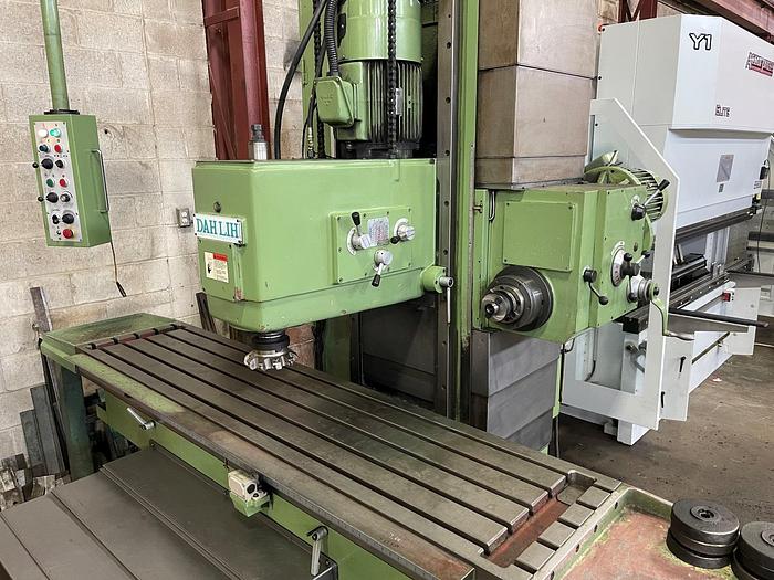 Used 20" X 87" DAHLIH, VERTICAL / HORIZONTAL MILLING MACHINE