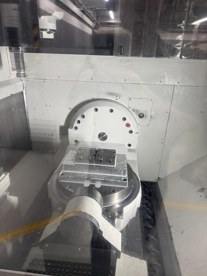 Used OKUMA 5 AXIS MACHININGCENTER W/ TURNING -MODEL MU-4000V-L