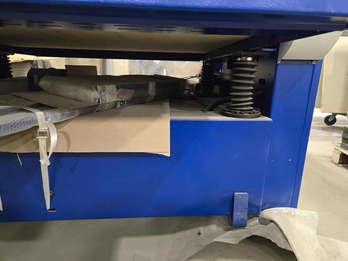 Used COSTA DEBURRING MACHINE -NEW NEVER USED 