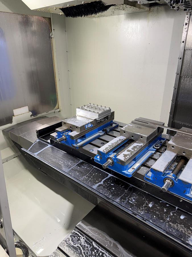 Used 50"X, 20"Y, 25"Z, HAAS, VF-4B, 2008 CNC VERTICAL MACHINING CENTER