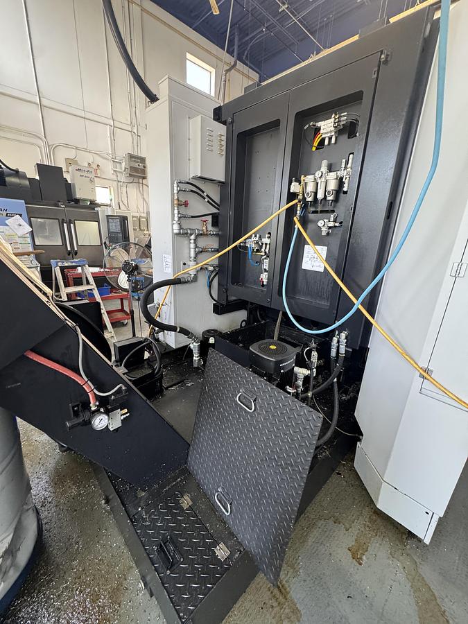 Used 2021 DOOSAN MODEL NHP 4000 HORIZONTAL MACHINING CENTER