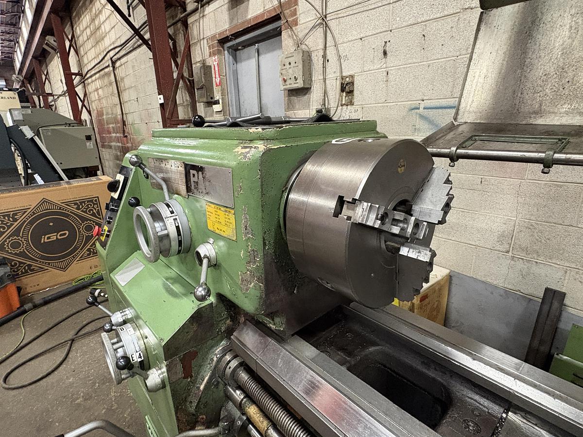 Used 24" x 120" POTISJE MANUAL ENGINE LATHE