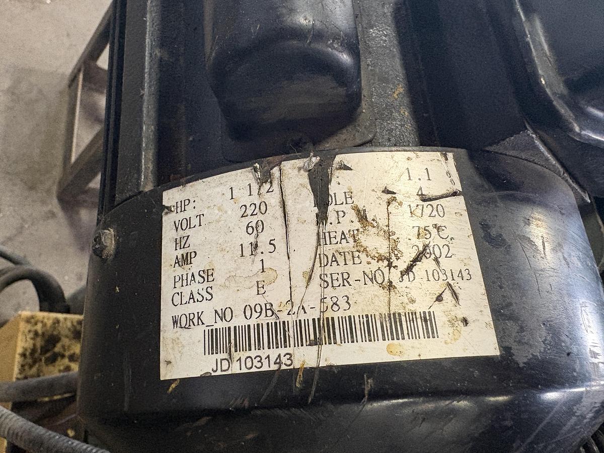 Used KING INDUSTRIAL, KC-225, HORIZONTAL BAND SAW
