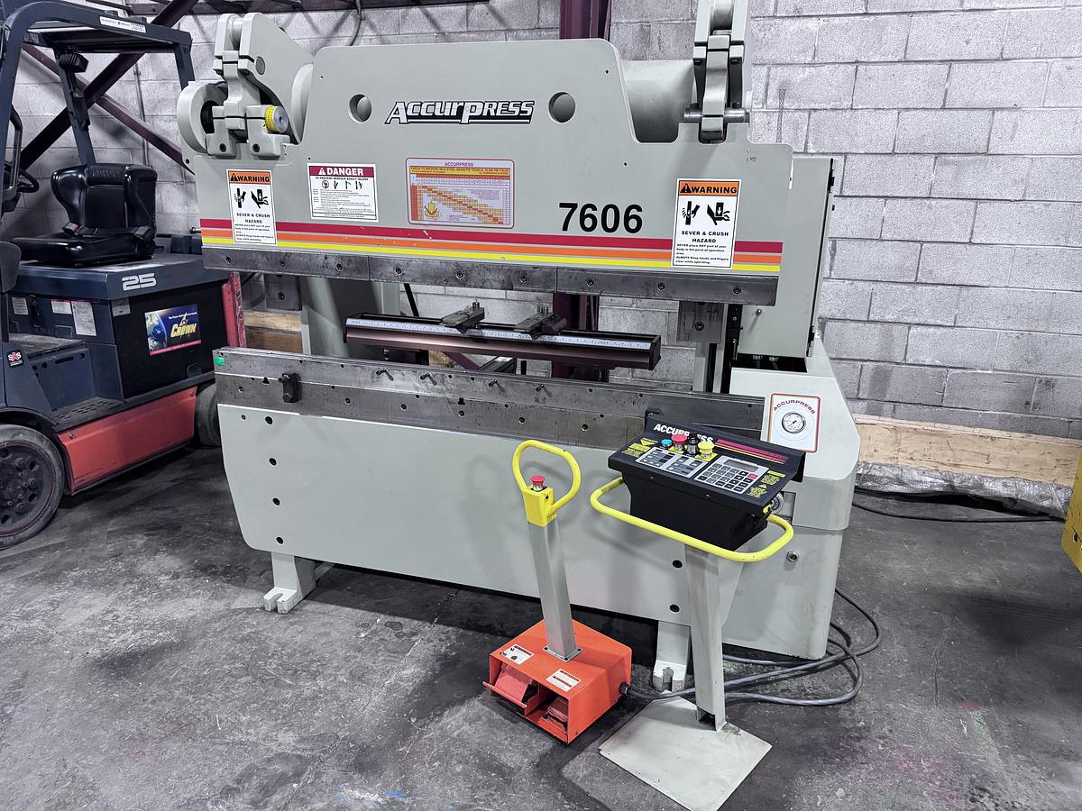 Used 60 TON X 6', ACCURPRESS, MODEL 7606, CNC HYDRAULIC PRESS BRAKE
