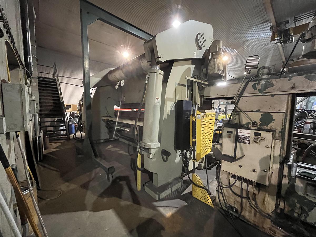 Used ACCURPRESS 600 TON X 16' CNC PRESS BRAKE -2016