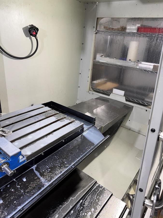 Used 50"X, 20"Y, 25"Z, HAAS, VF-4B, 2008 CNC VERTICAL MACHINING CENTER