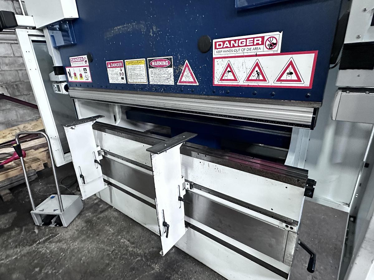 Used 73 TON X 82", TRUMPF TRUBEND 3066, CNC HYDRAULIC PRESS BRAKE - 2013