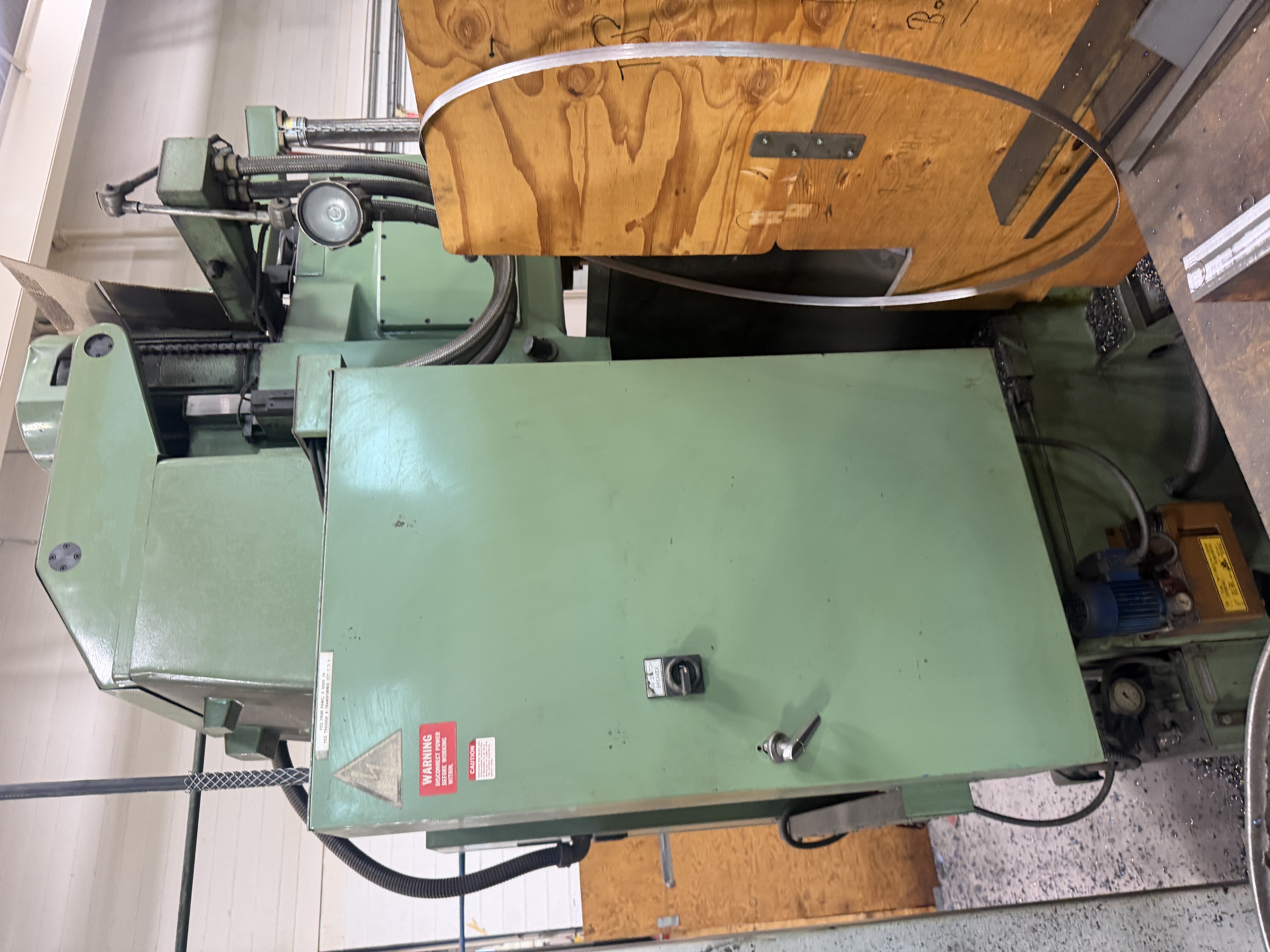 Used 21" X 78" KIHEUNG , MODEL KMB-V-5, VERTICAL MILLING MACHINE