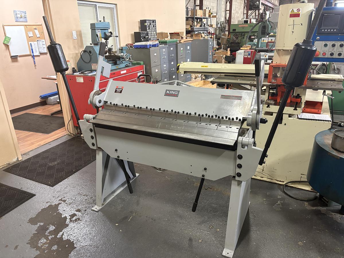 Used 2016 KING INDUSTRIAL, 48" 12 GA BOX & PAN BRAKE