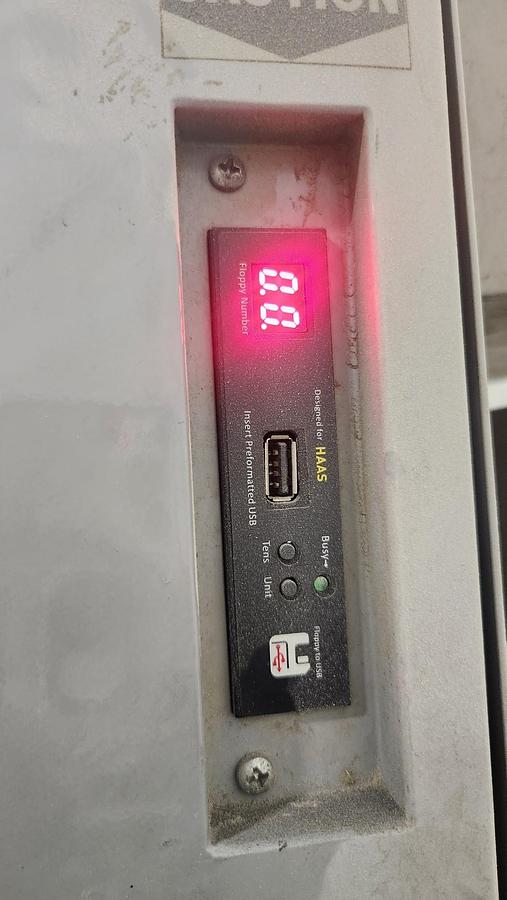 Used 50", 26", 25", HAAS, VF-5, 2000, VERTICAL MACHINING CENTER