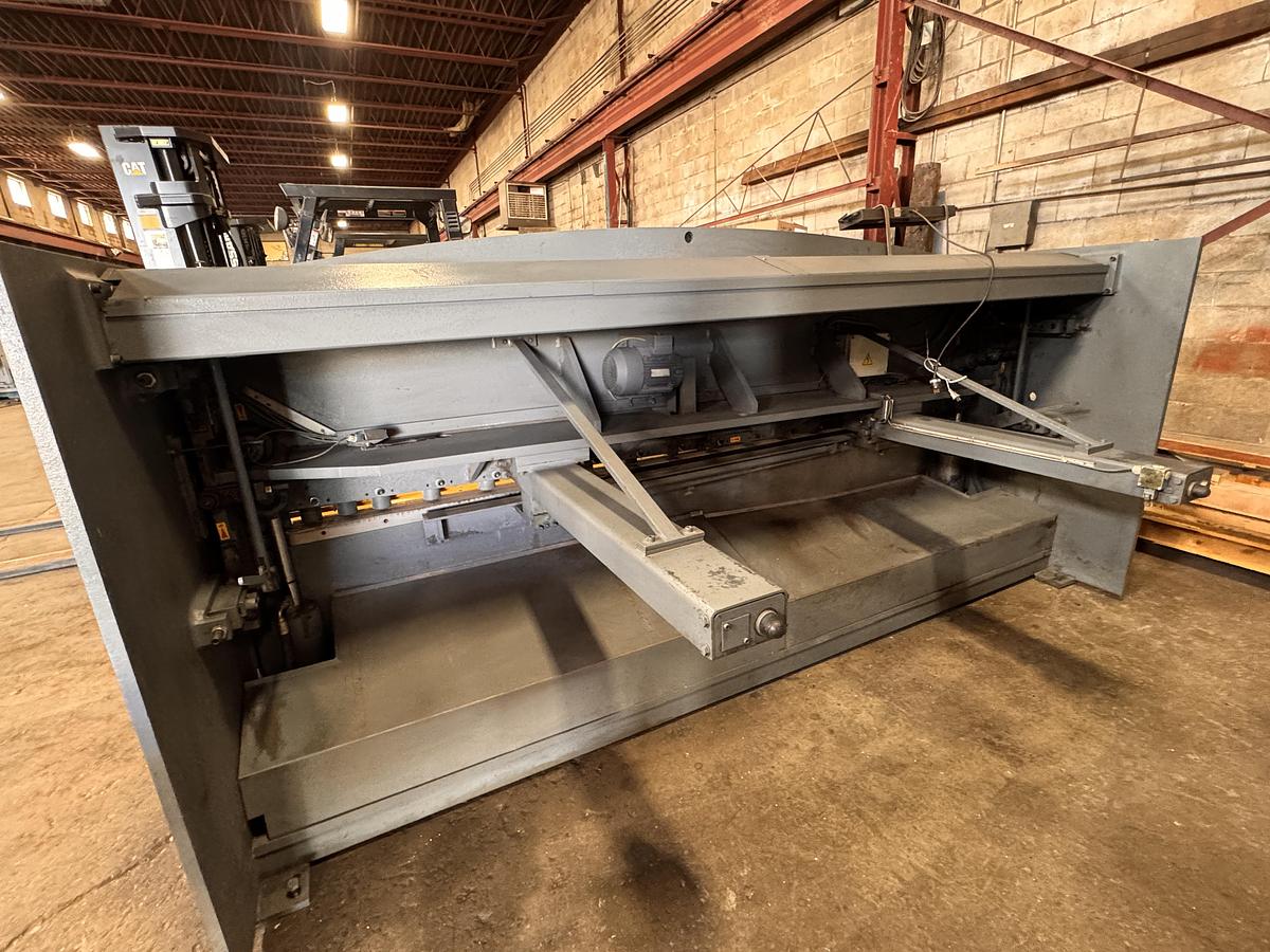 Used 10' X 1/4" HACO, HYDRAULIC SHEAR, 2006