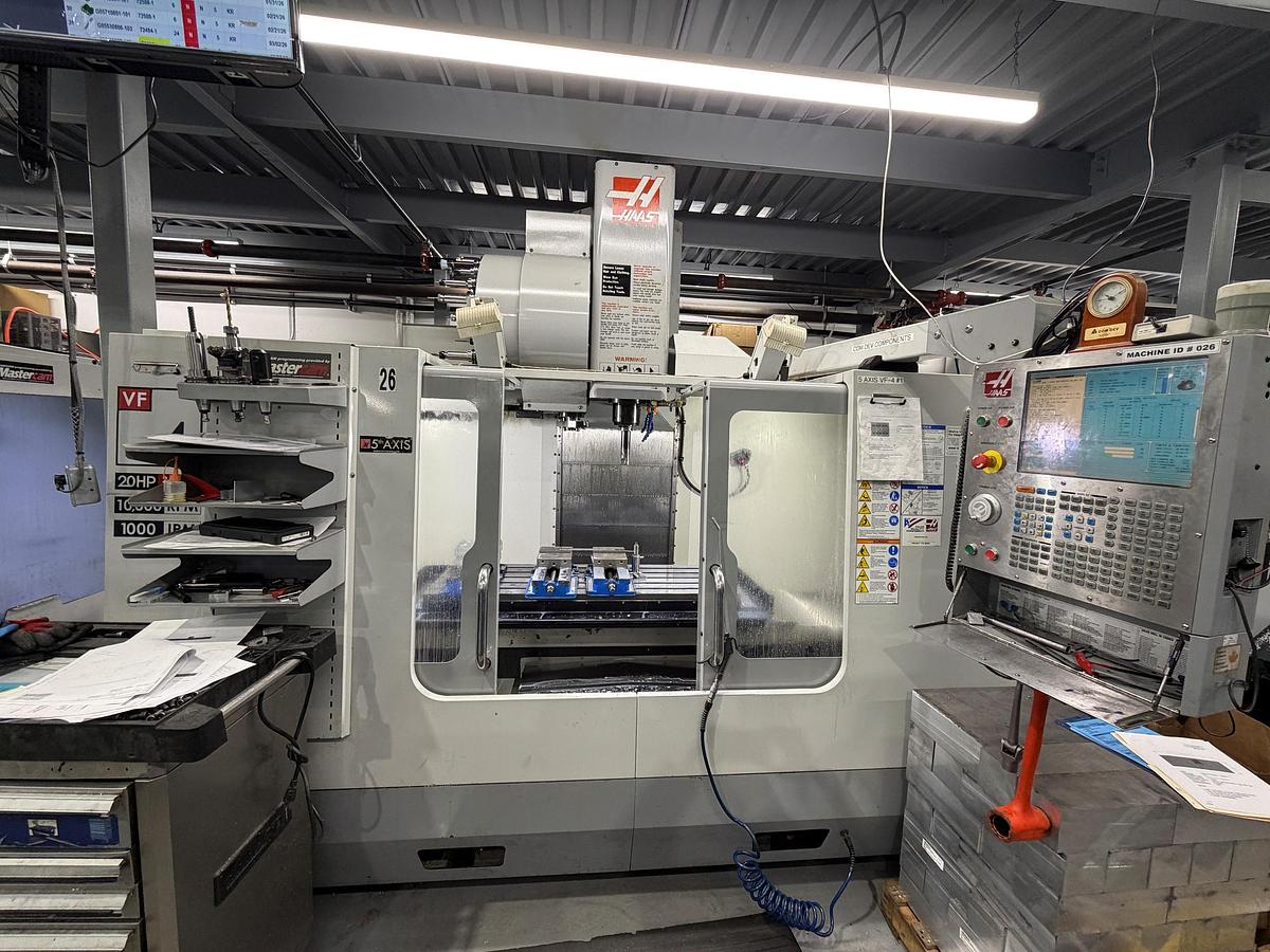 Used 50"X, 20"Y, 25"Z, HAAS, VF-4B, 2008 CNC VERTICAL MACHINING CENTER