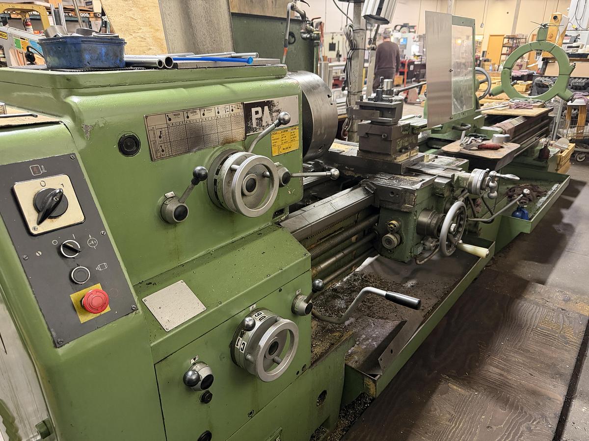 Used 24" x 120" POTISJE MANUAL ENGINE LATHE