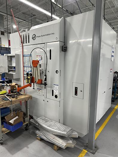 Used 2014 HAAS UMC -750 5 AXIS VERTICAL MACHINING CENTER