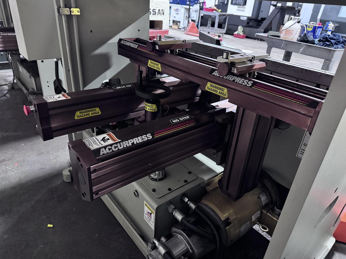 Used 25 TON X 4', ACCURPRESS, MODEL 7254, CNC HYDRAULIC PRESS BRAKE