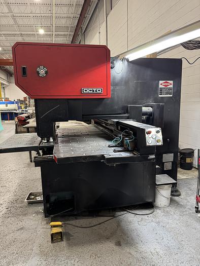 Used 33 TON AMADA OCTO 334 CNC TURRET PUNCH