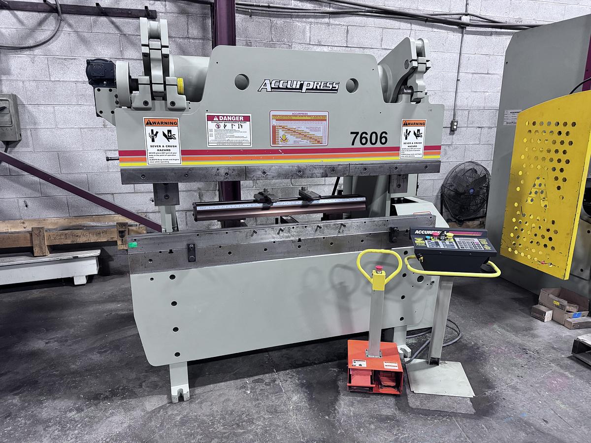 Used 60 TON X 6', ACCURPRESS, MODEL 7606, CNC HYDRAULIC PRESS BRAKE