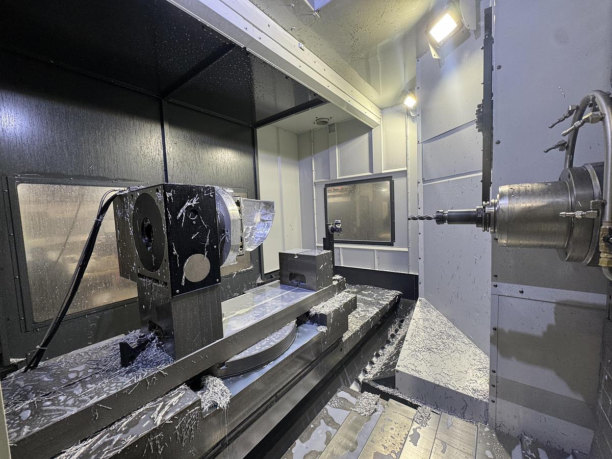 Used HAAS MODEL EC-1600ZT-5AX HORIZONTAL MACHINING CENTER WITH INTEGRATED B AXIS AND 5 AXIS ROTARY TABLE -2019 