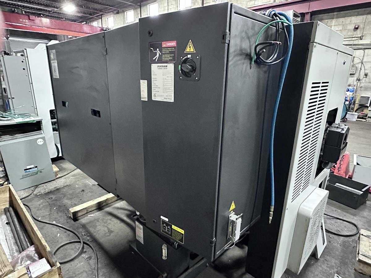 Used DOOSAN, MODEL LYNX 220LC, 2015, CNC LATHE