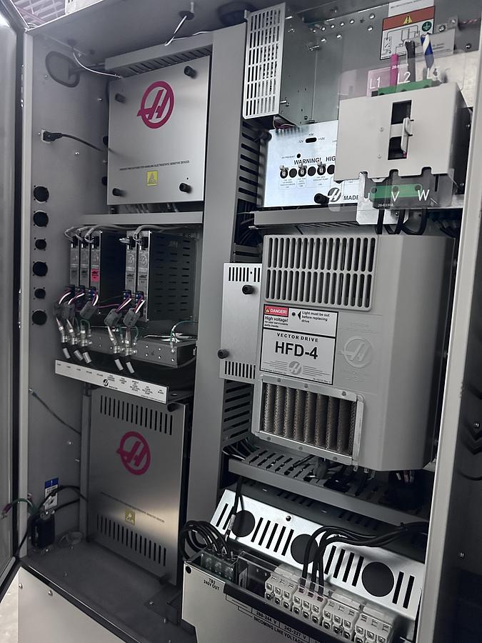 Used 50"X, 20"Y, 25"Z, HAAS, VF-4, 2019, CNC VERTICAL MACHINING CENTER