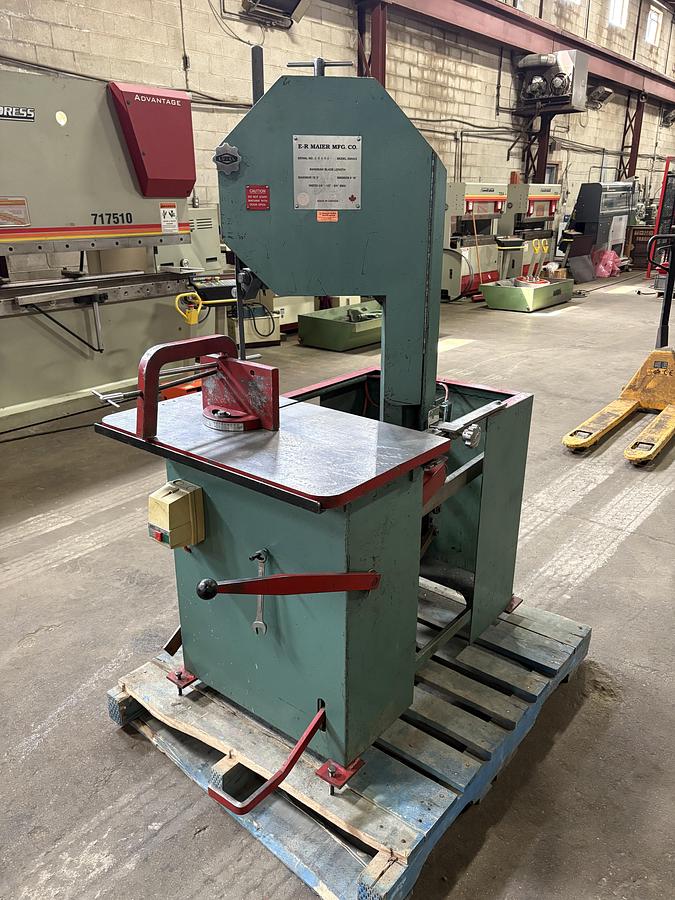 Used E-R MAIER MFG KM1012, VERTICAL ROLL-IN BAND SAW