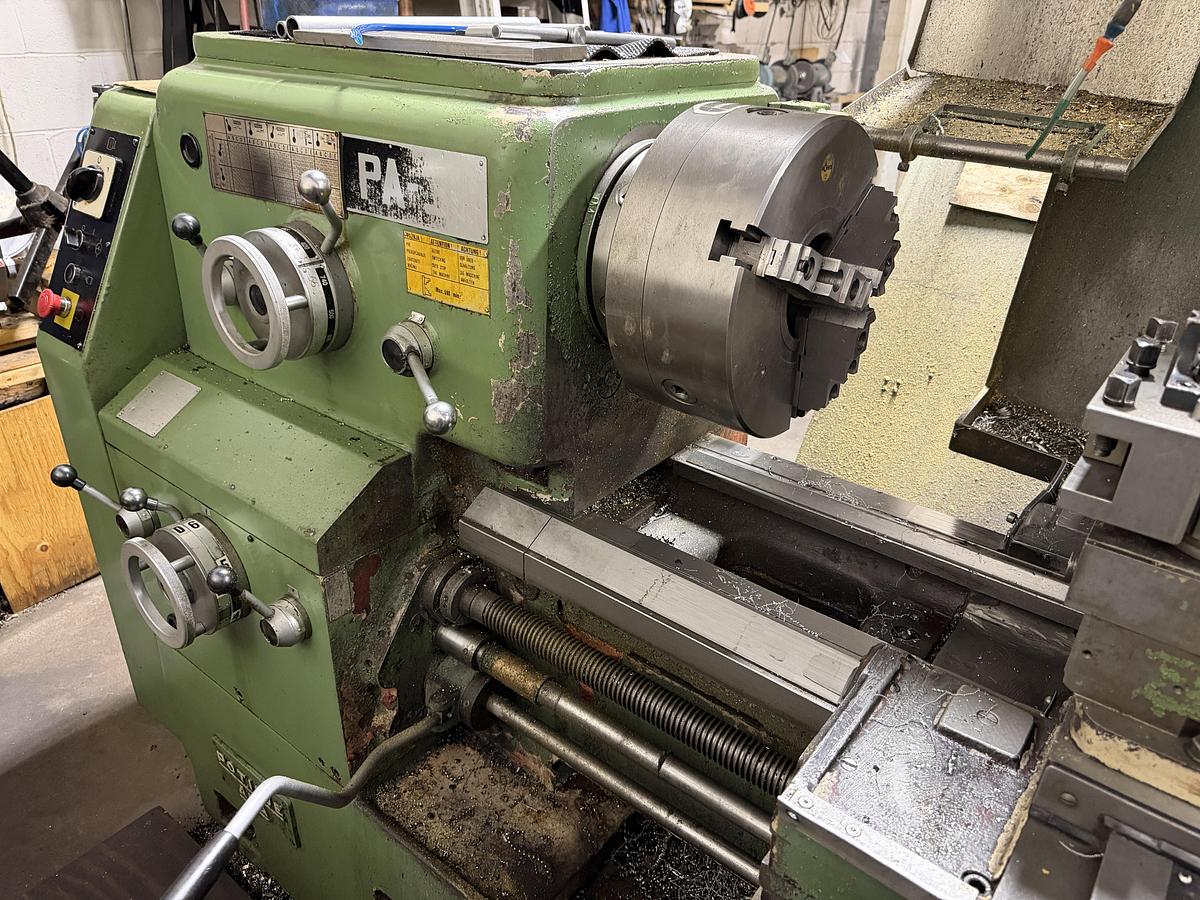 Used 24" x 120" POTISJE MANUAL ENGINE LATHE