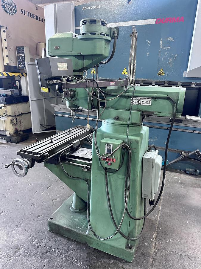 Used 9" X 40", EXCELLO, MODEL 602, VERTICAL MILLING MACHINE