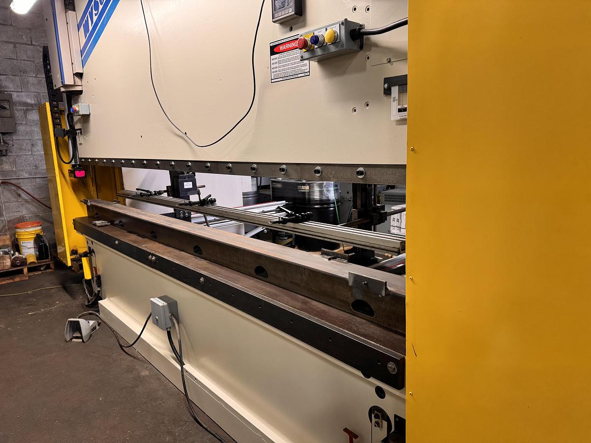 Used 250 TON X 12', WYSONG, CNC HYDRAULIC PRESS BRAKE