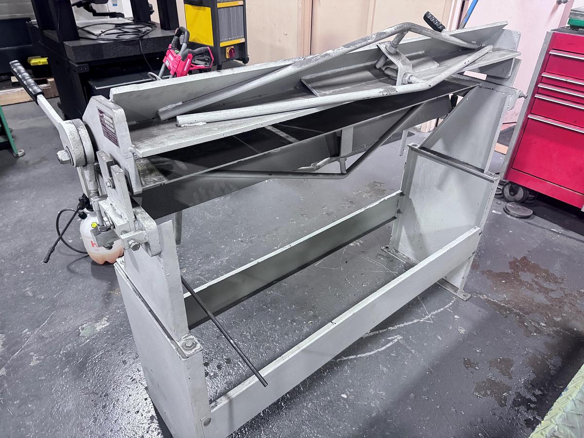 Used 16 GA. X 48" MAXIMART, BOX & PAN BRAKE