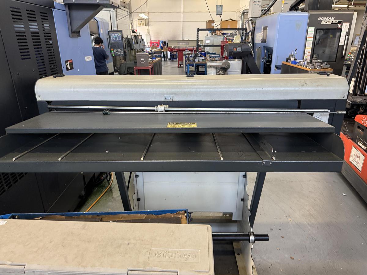 Used 2022 DOOSAN MODEL TT1800SY TWIN SPINDLE TWIN LIVE TOOL CNC LATHE
