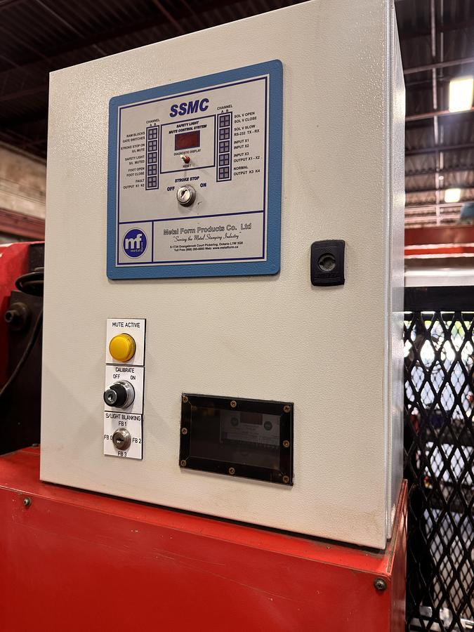 Used 38 TON x 4', AMADA RG-35S, CNC HYDRAULIC PRESS BRAKE